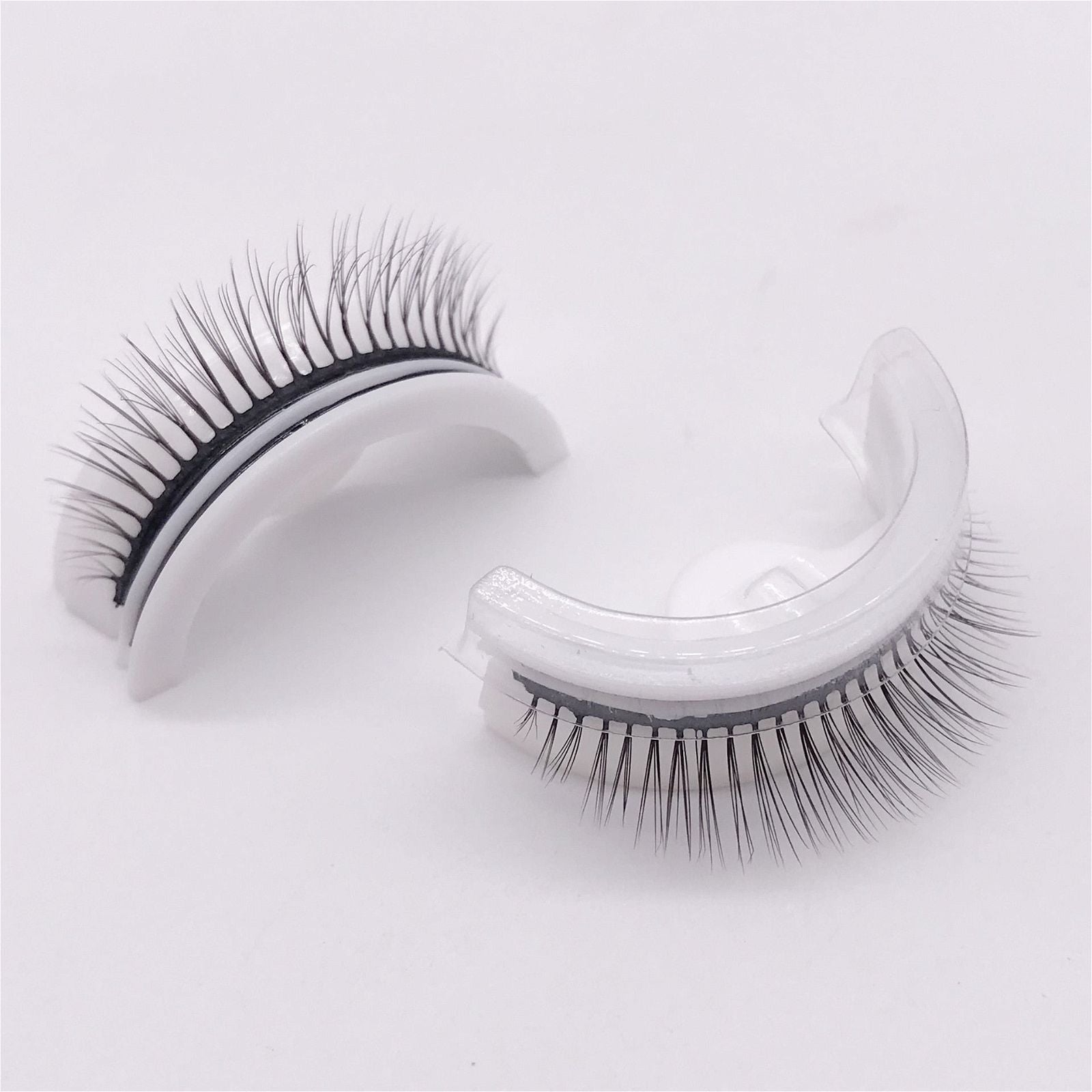 Waterproof – Reusable Self-Adhesive Eyelashes - MTR210